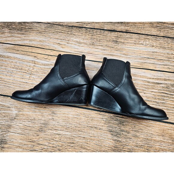 Rampage MOOSY Womens 10 M Black Ankle Wedge Boot Booties Elastic Patch Vegan - Picture 4 of 12